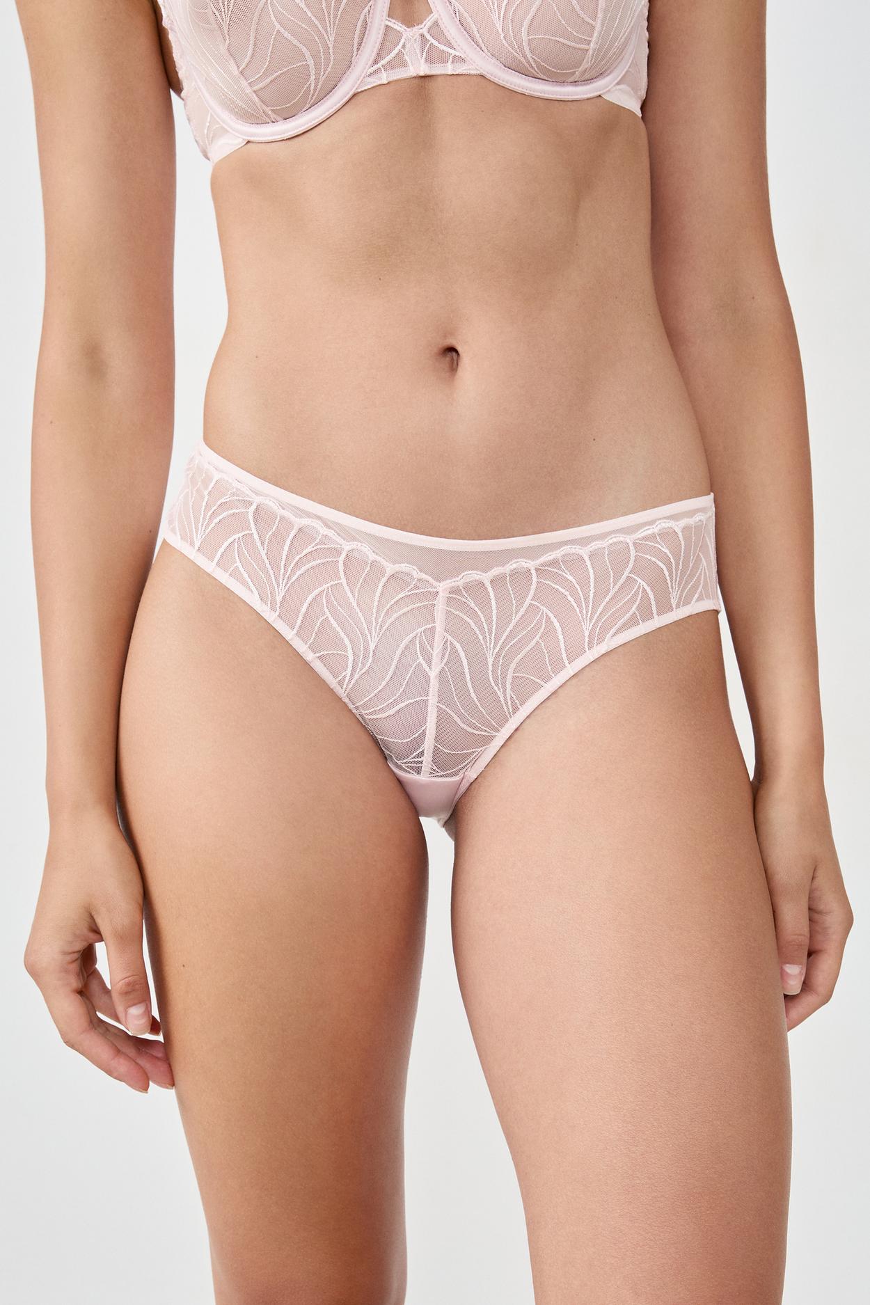 Hipster z haftem kwiatowym