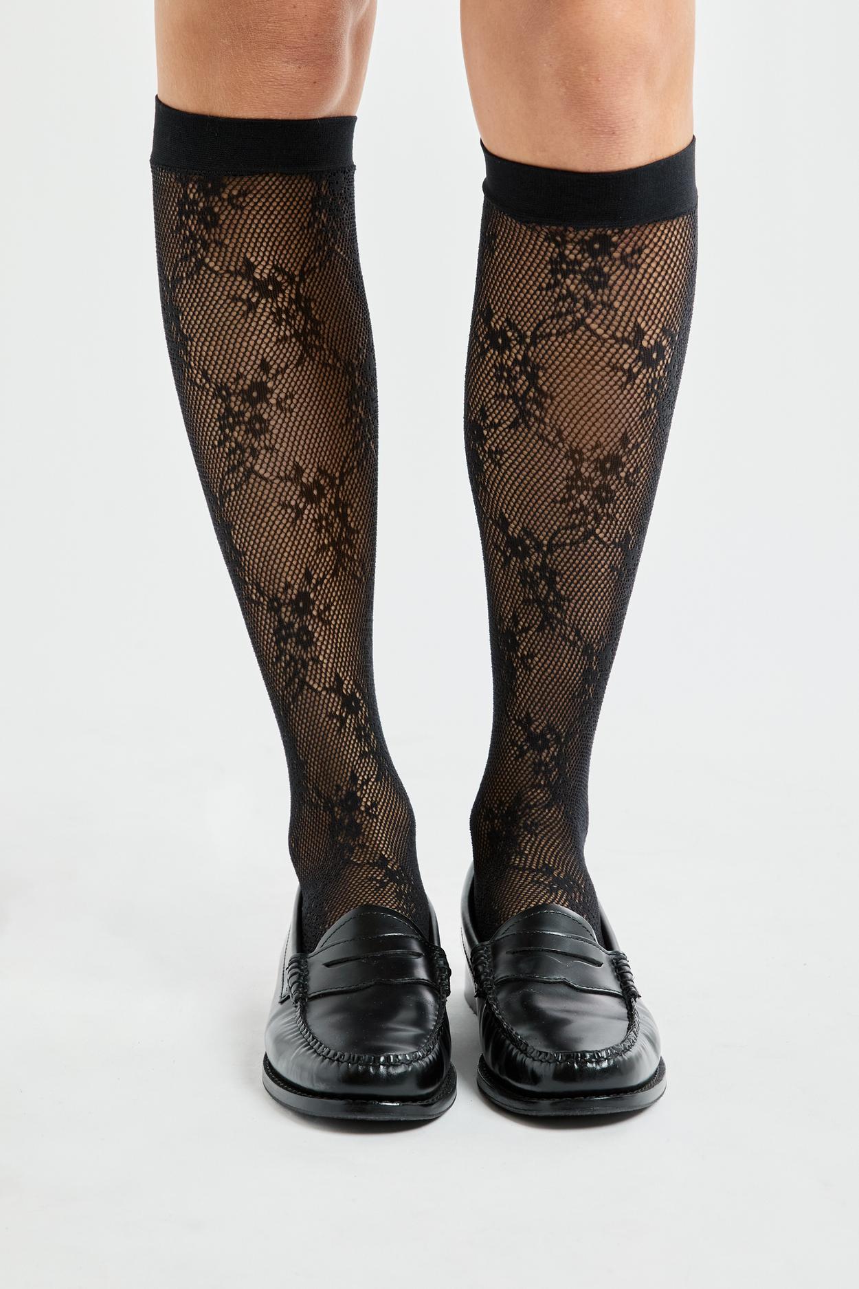 Skarpetki koronkowe we wzory