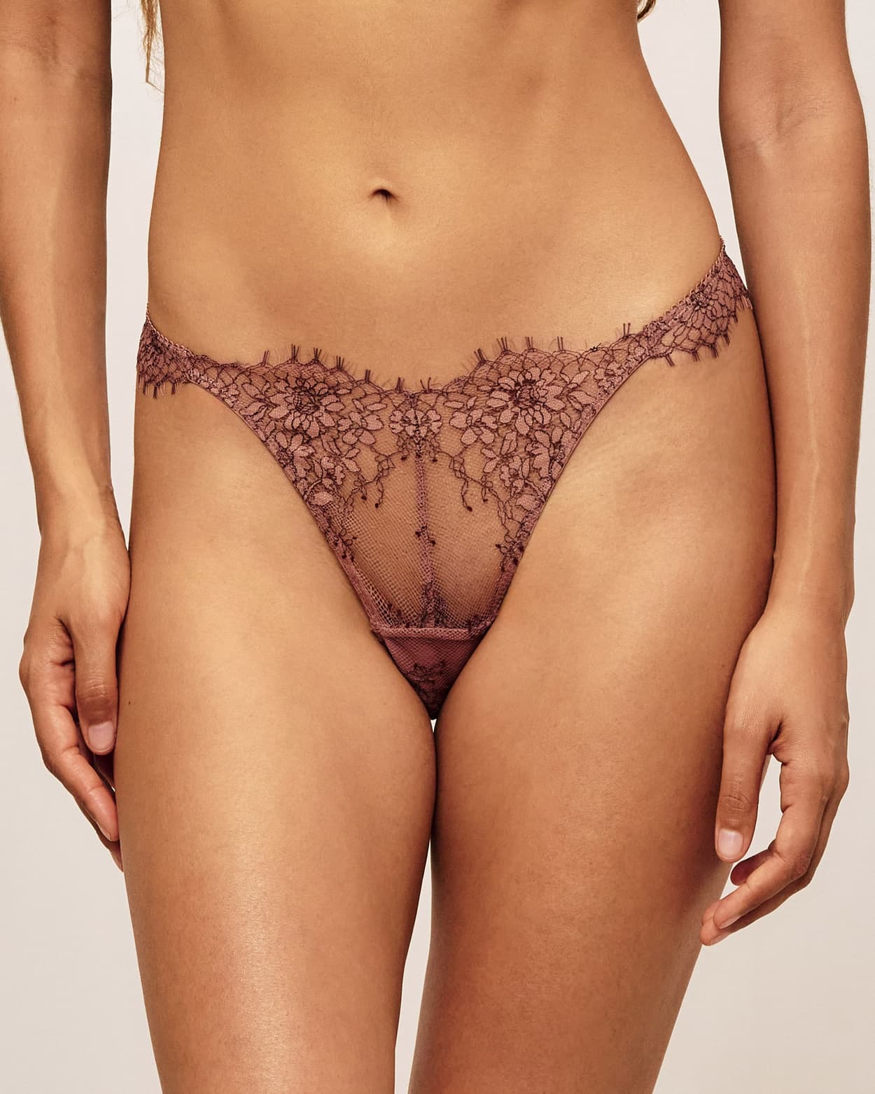 Tanga brasileño de encaje - S - Undiz