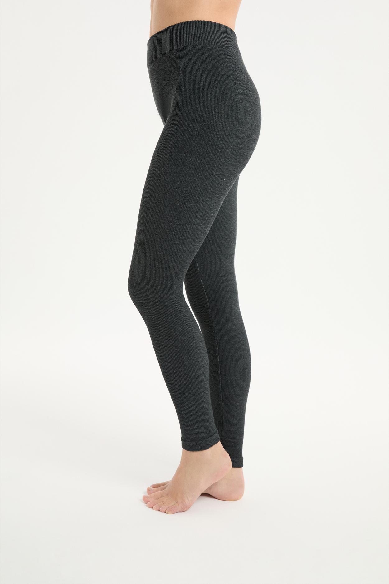 Długie legginsy prążkowane