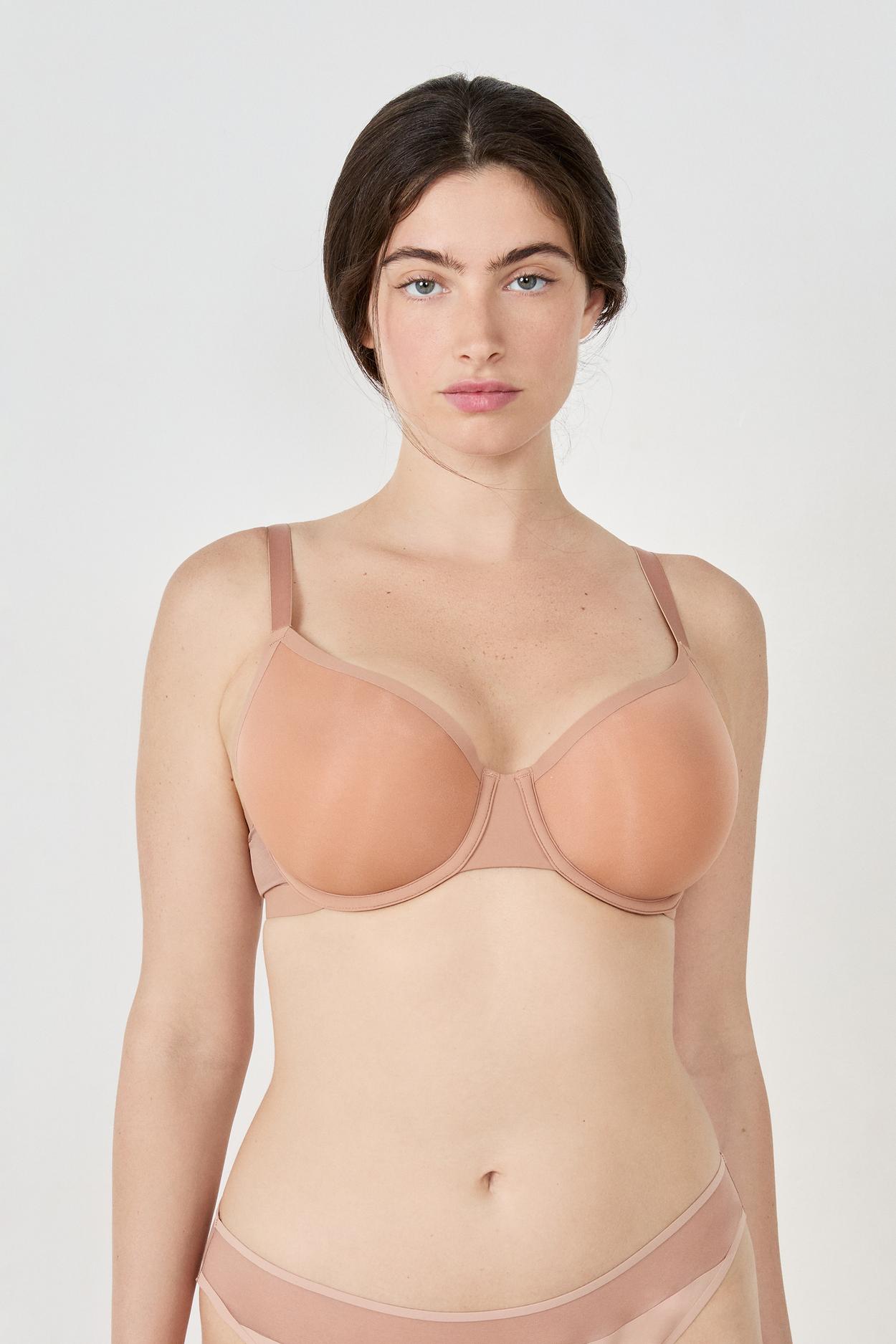 Biustonosz z lekkim wypełnieniem