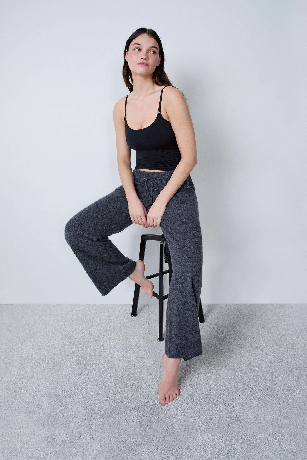 Top na cienkich ramiączkach, z klipsami do karmienia