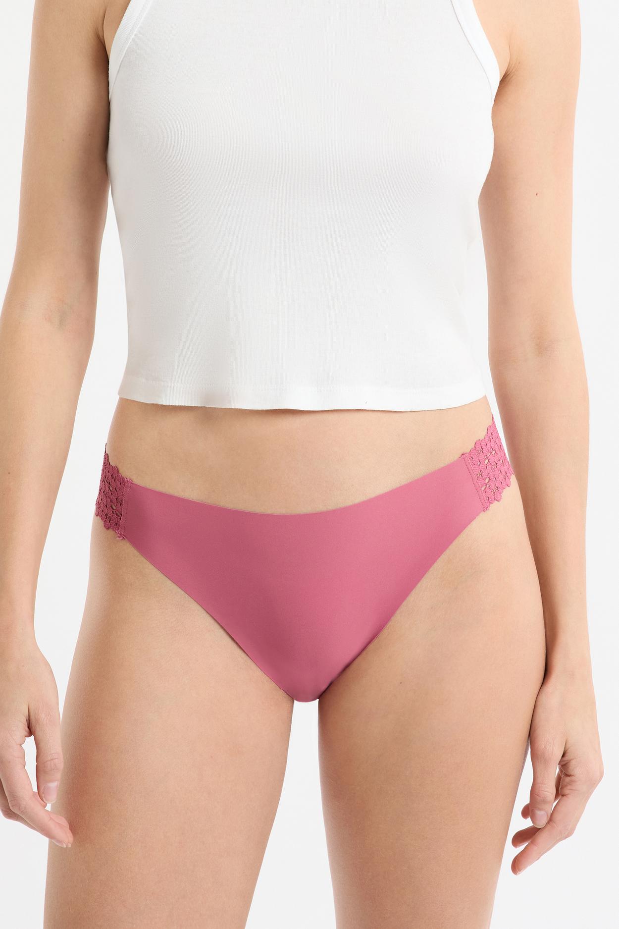 Majtki z mikrofibry i koronki