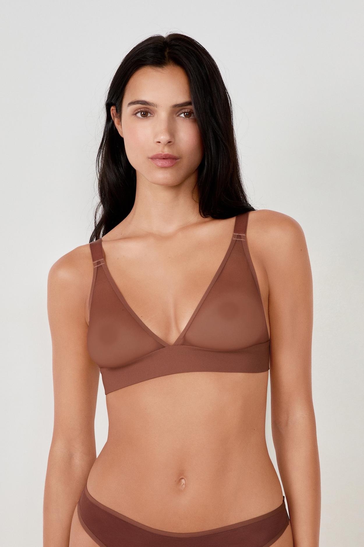 Biustonosz trójkątny bez fiszbinów z siateczki