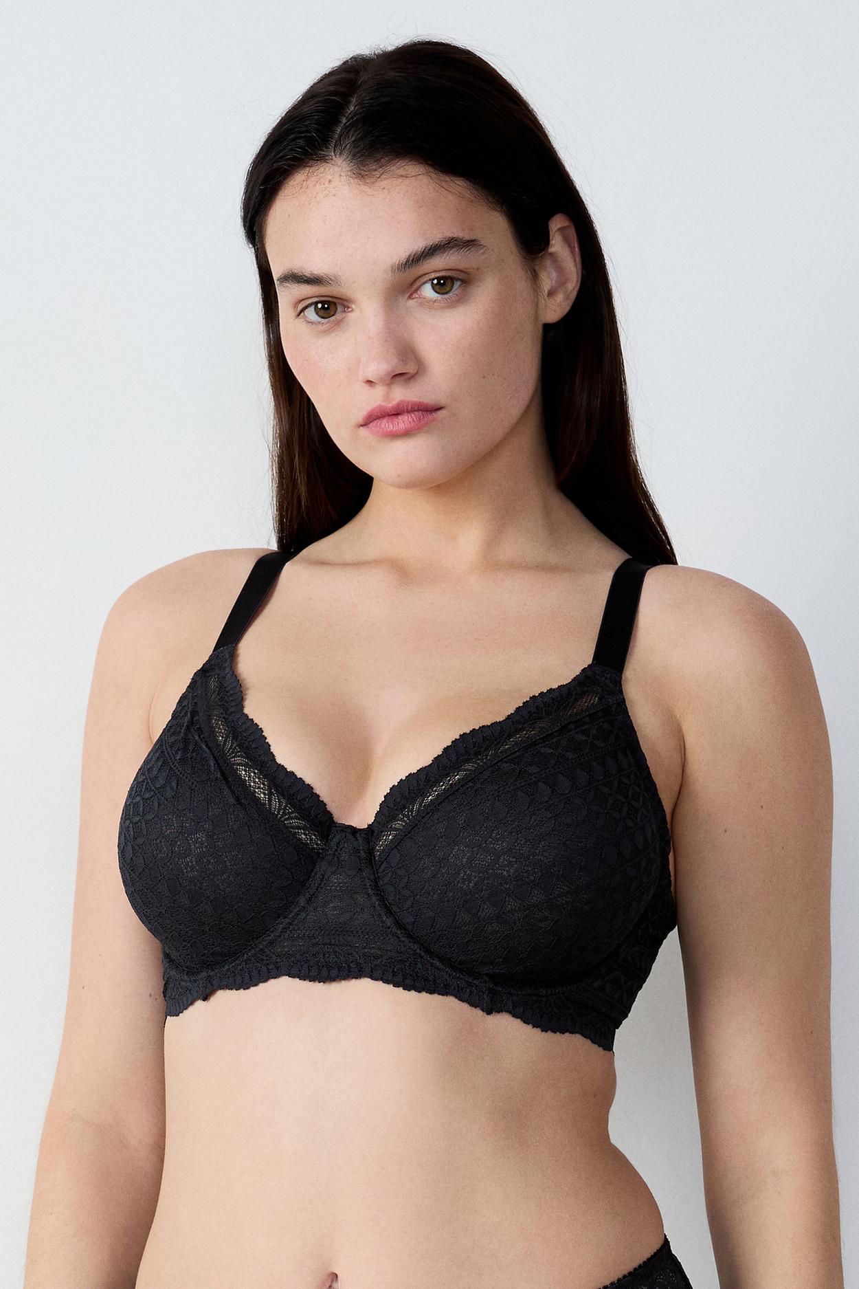 Biustonosz typu minimizer - minus 1 rozmiar