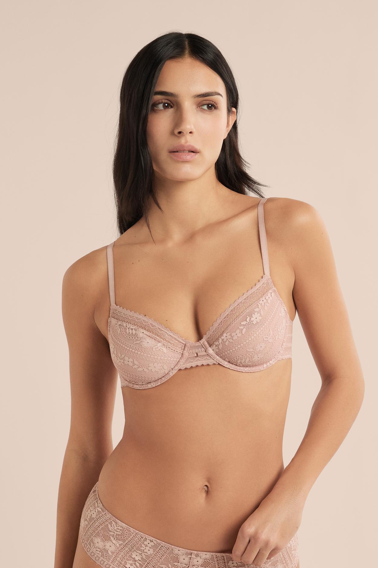 Klasyczny biustonosz koronkowy