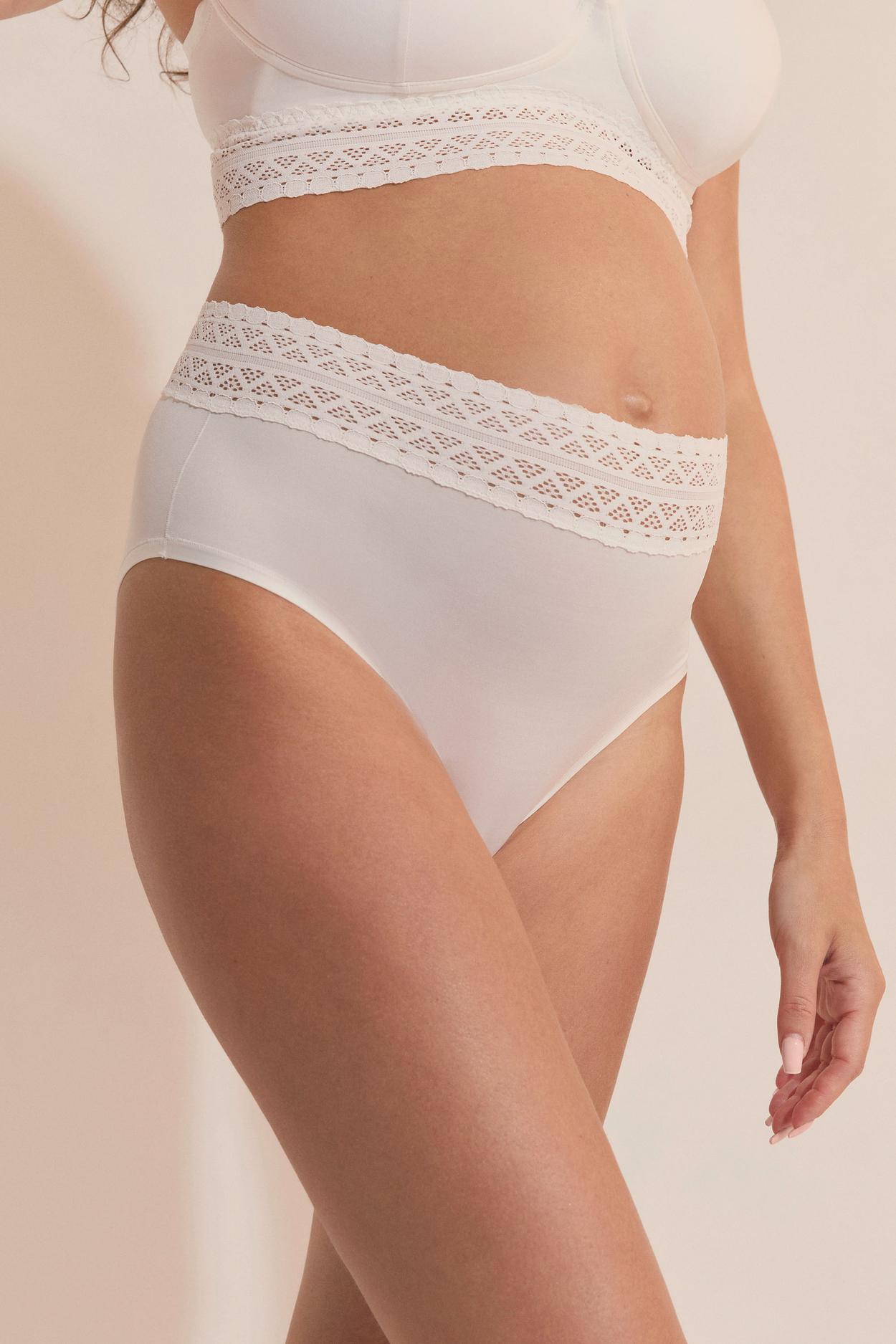 Majtki ciążowe midi z koronkowymi detalami