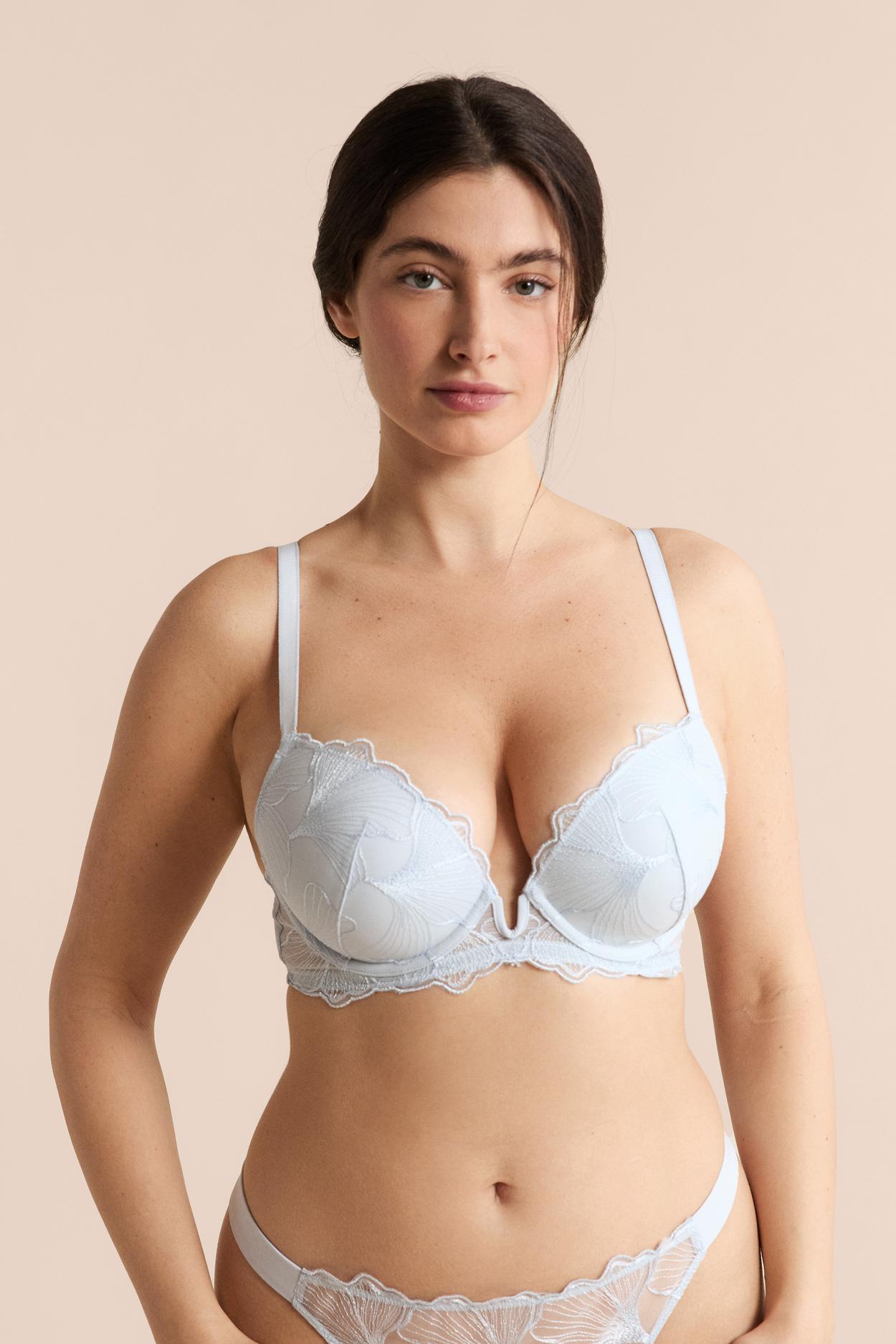 Biustonosz nr 5 -  Cienkie miseczki z głębokim dekoltem