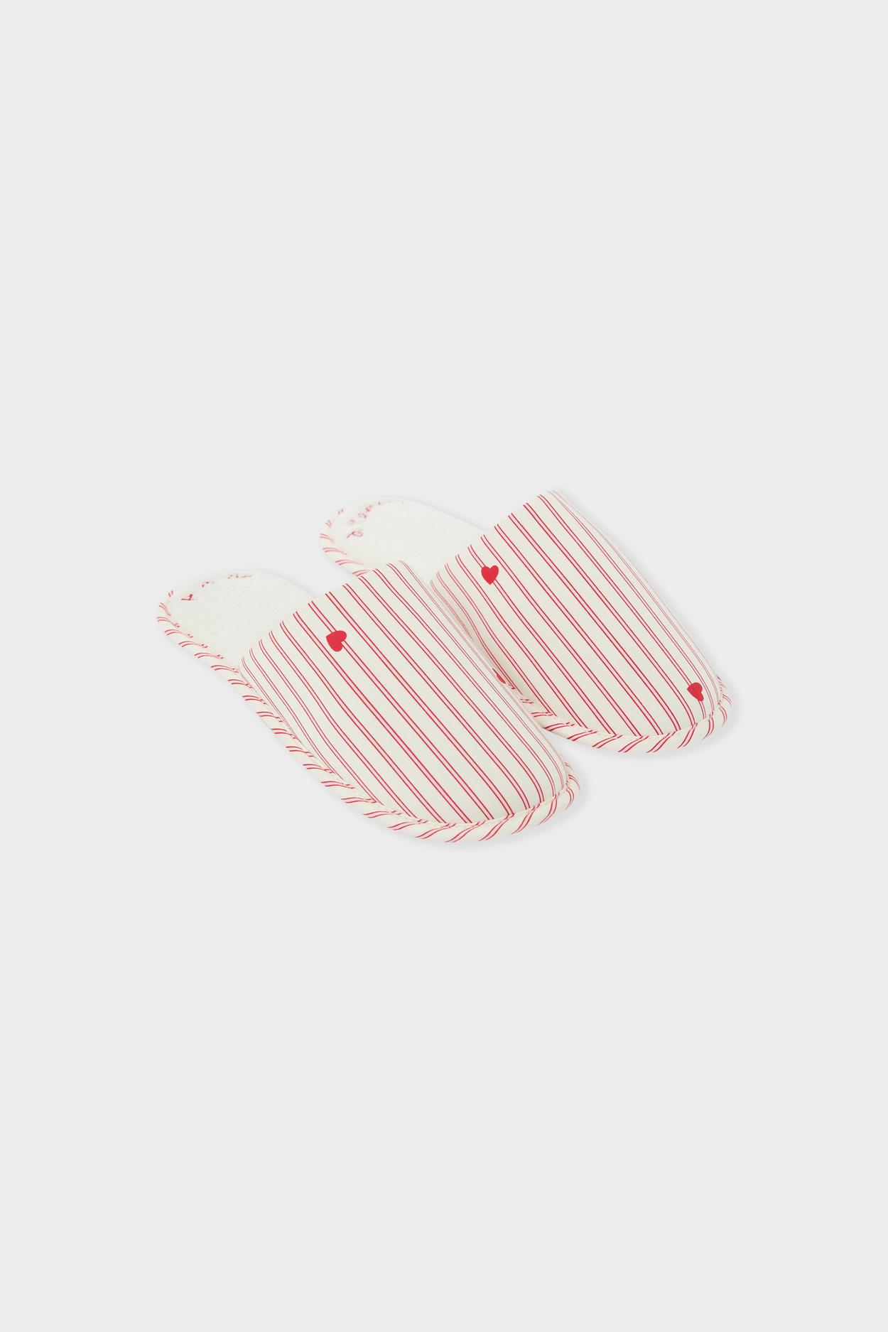 Kapcie mules w serduszka z bawełną