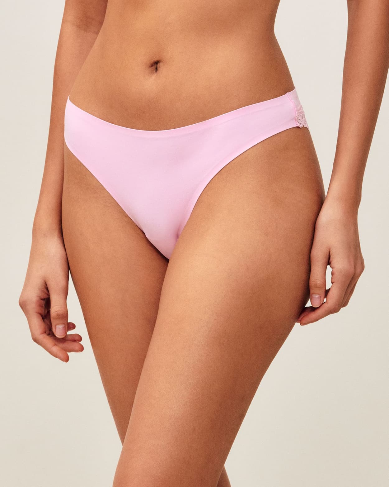 Tanga en microfibre et dentelle - XL - Undiz