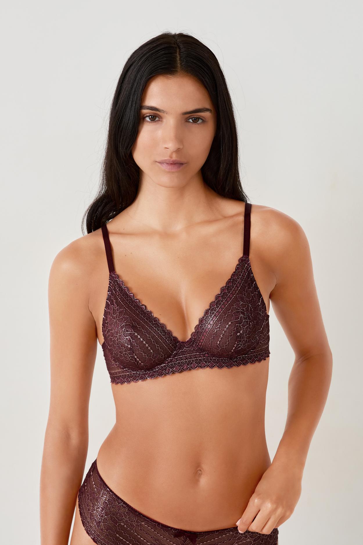 Biustonosz z fiszbinami z koronki