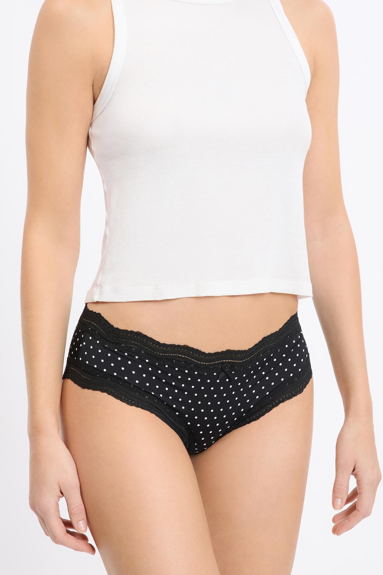 Szorty z koronkowymi brzegami z mikrofibry