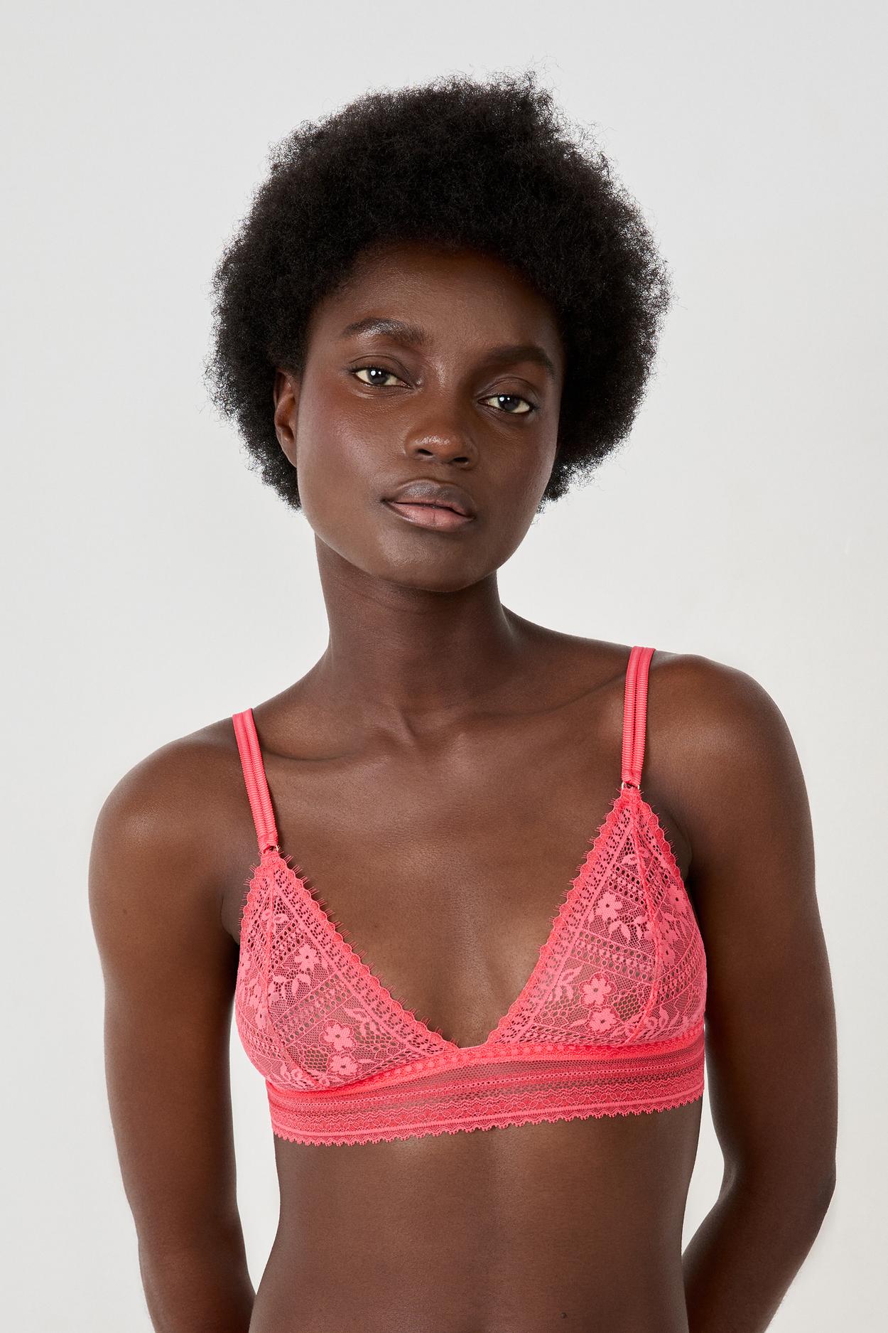 Biustonosz trójkątny bez fiszbin z koronki