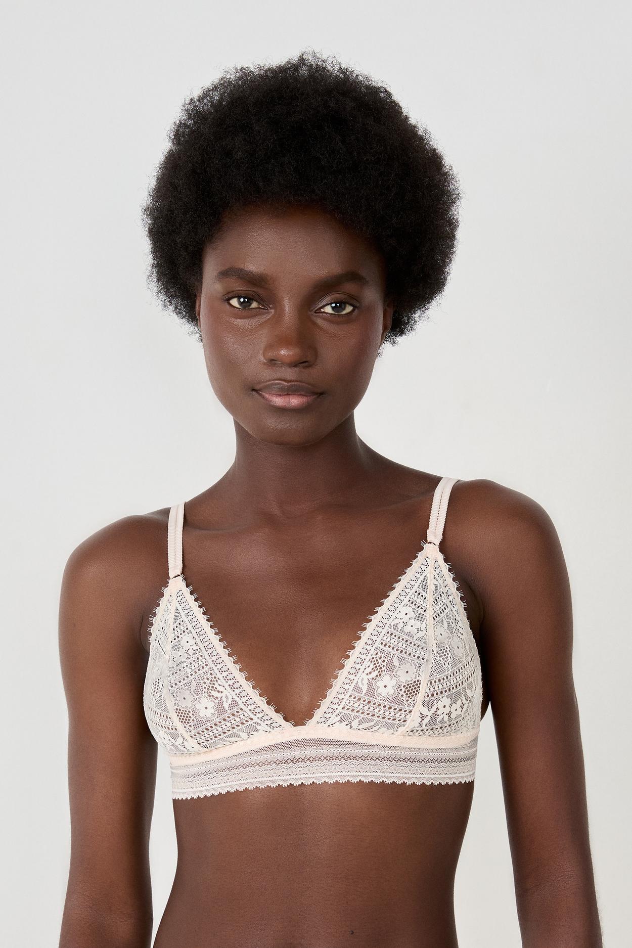 Biustonosz trójkątny bez fiszbin z koronki