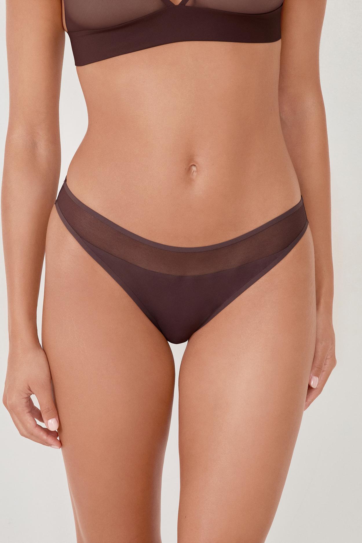 Przezroczyste figi z tiulu