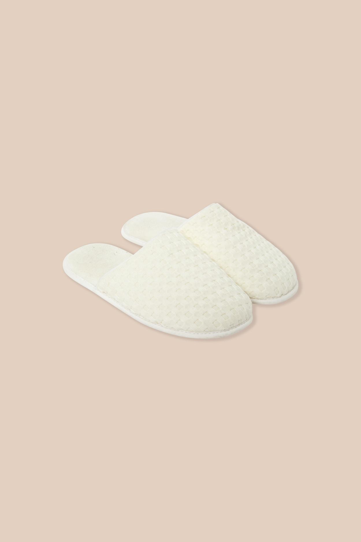 Kapcie mules z bawełną o strukturze plastra miodu