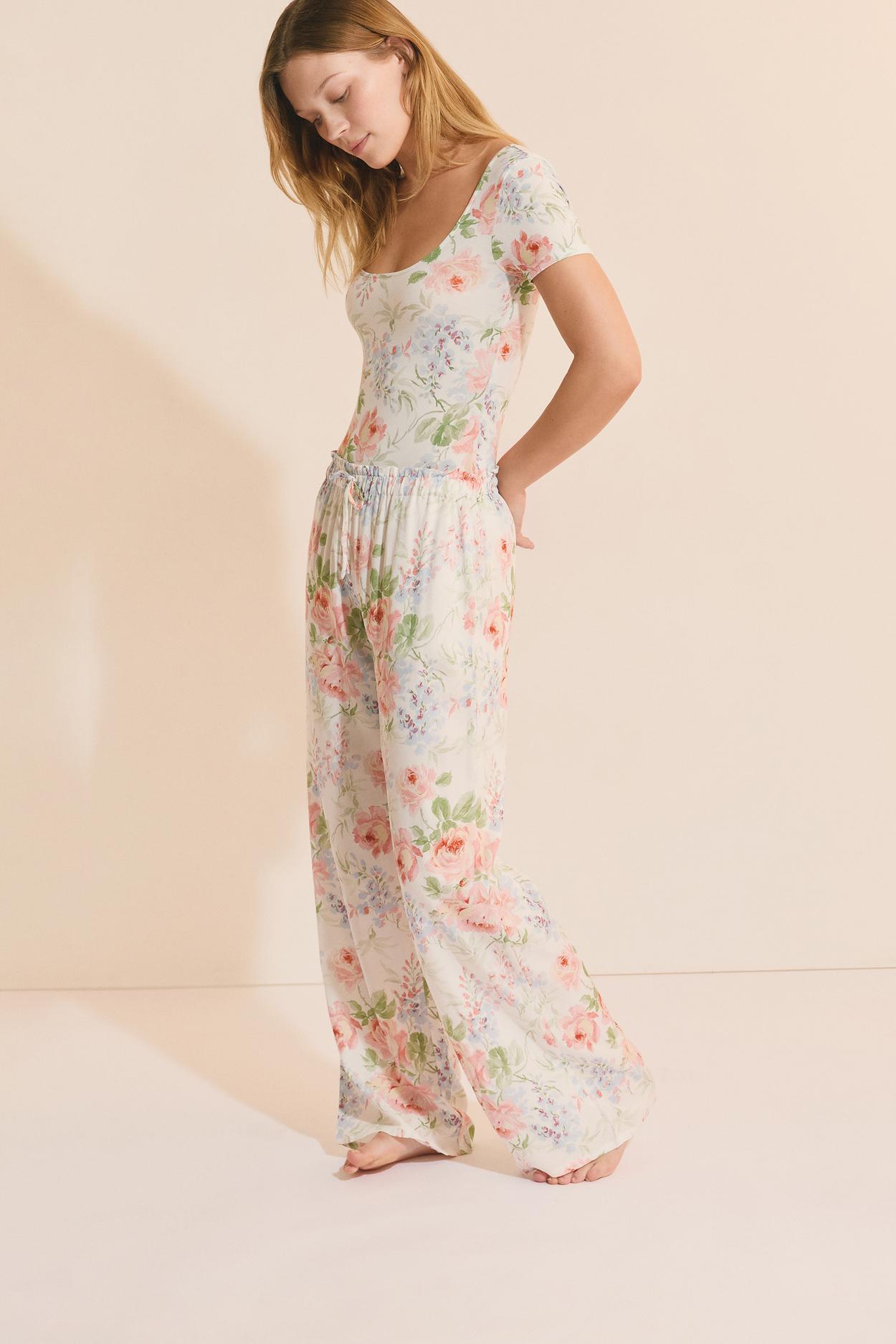 Spodnie piżamowe w kwiatowy wzór