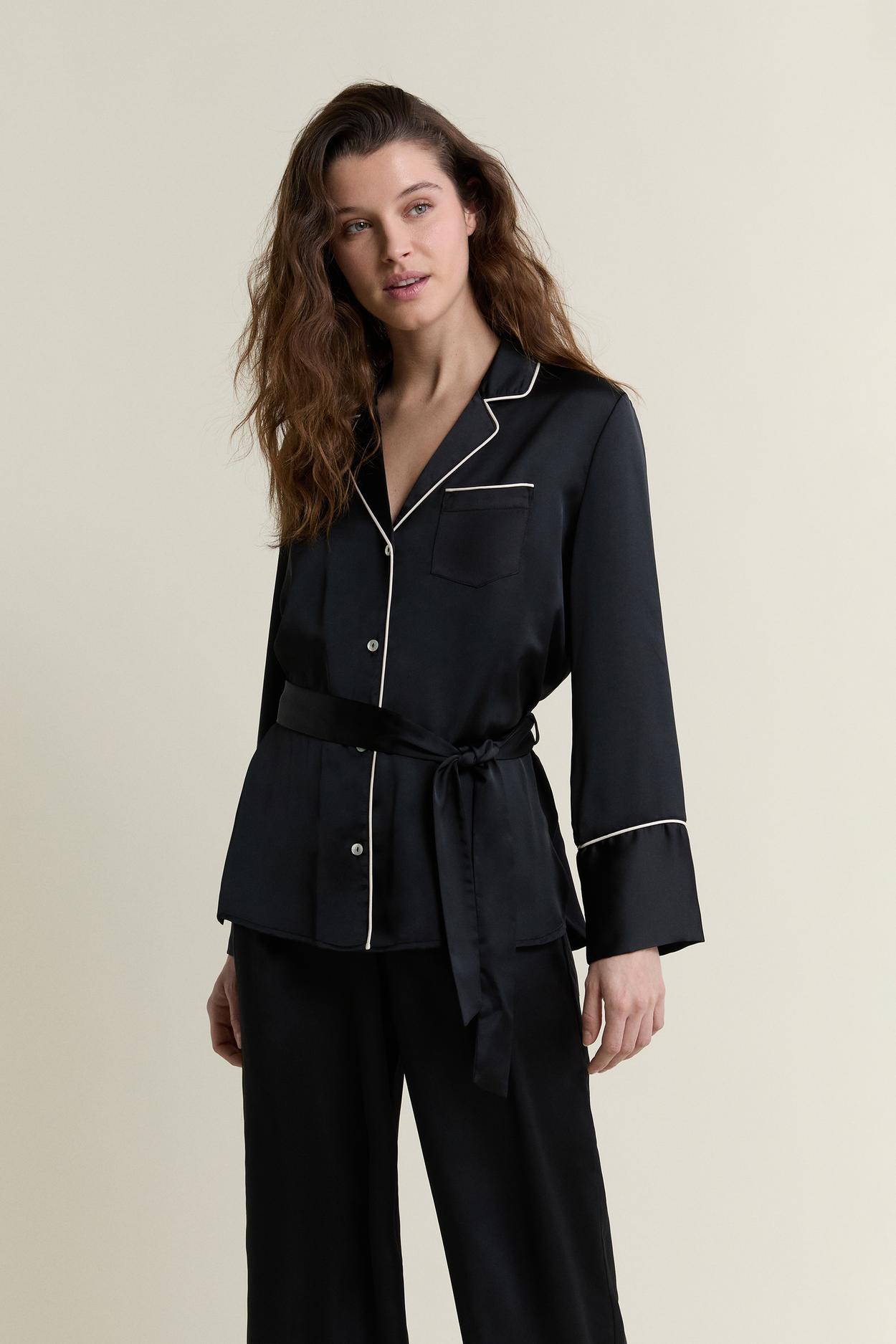 Satynowa koszula od piżamy