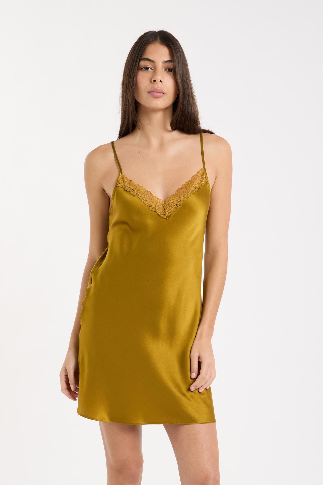 Halka nocna z jedwabiu z detalami koronkowymi