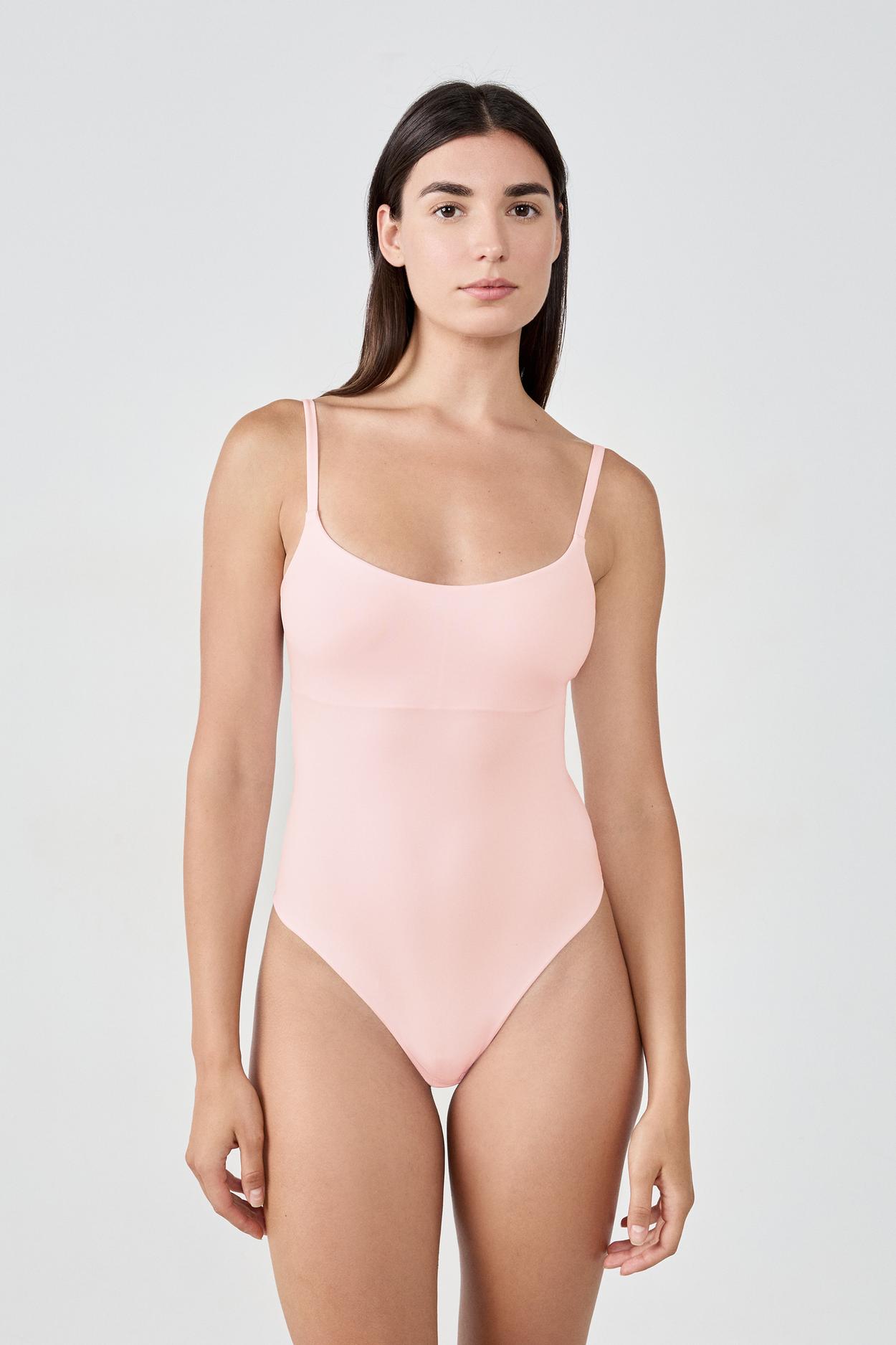 Body z mikrofibry z wbudowanym biustonoszem