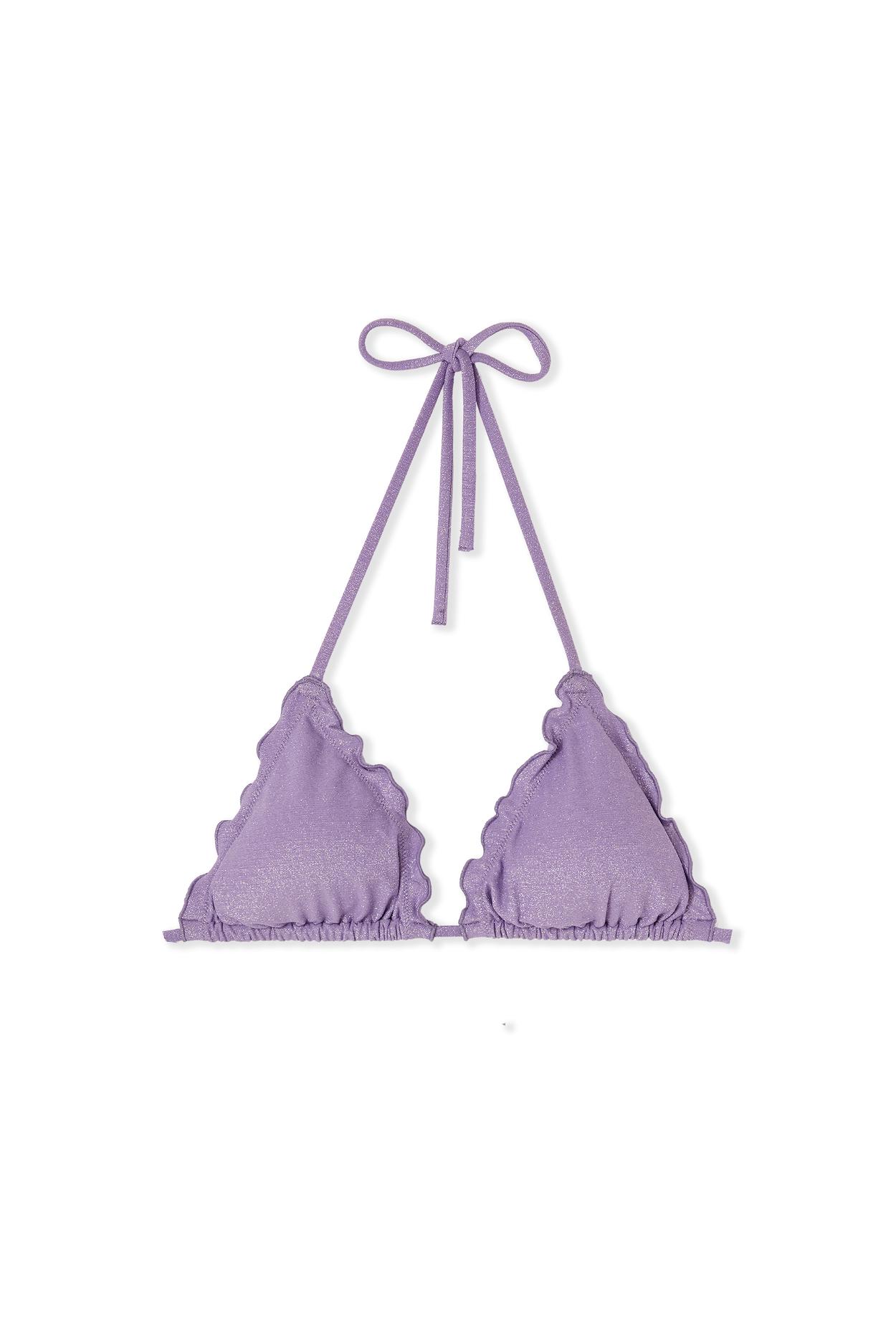 Trójkątna góra od bikini