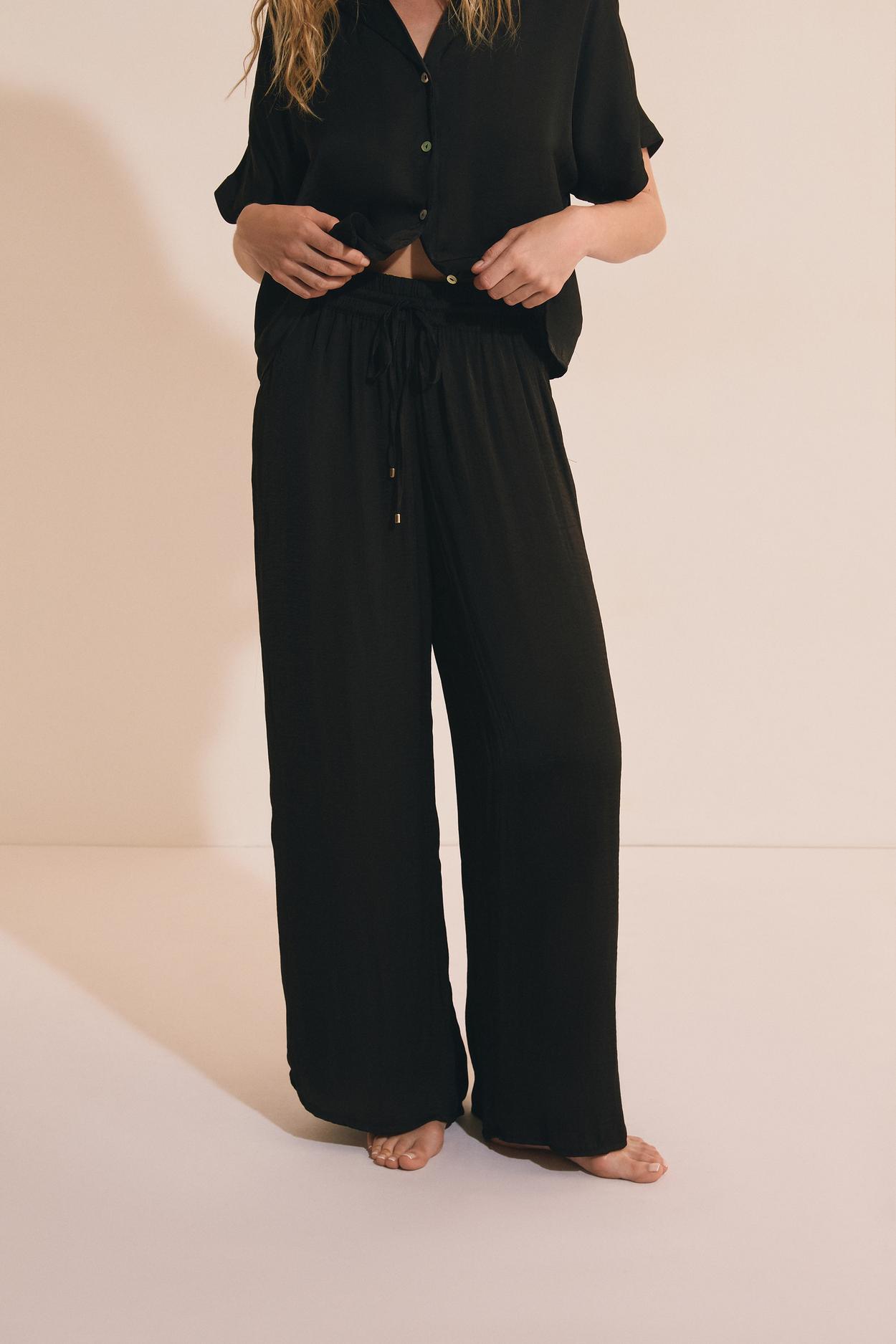 Szerokie spodnie satynowe