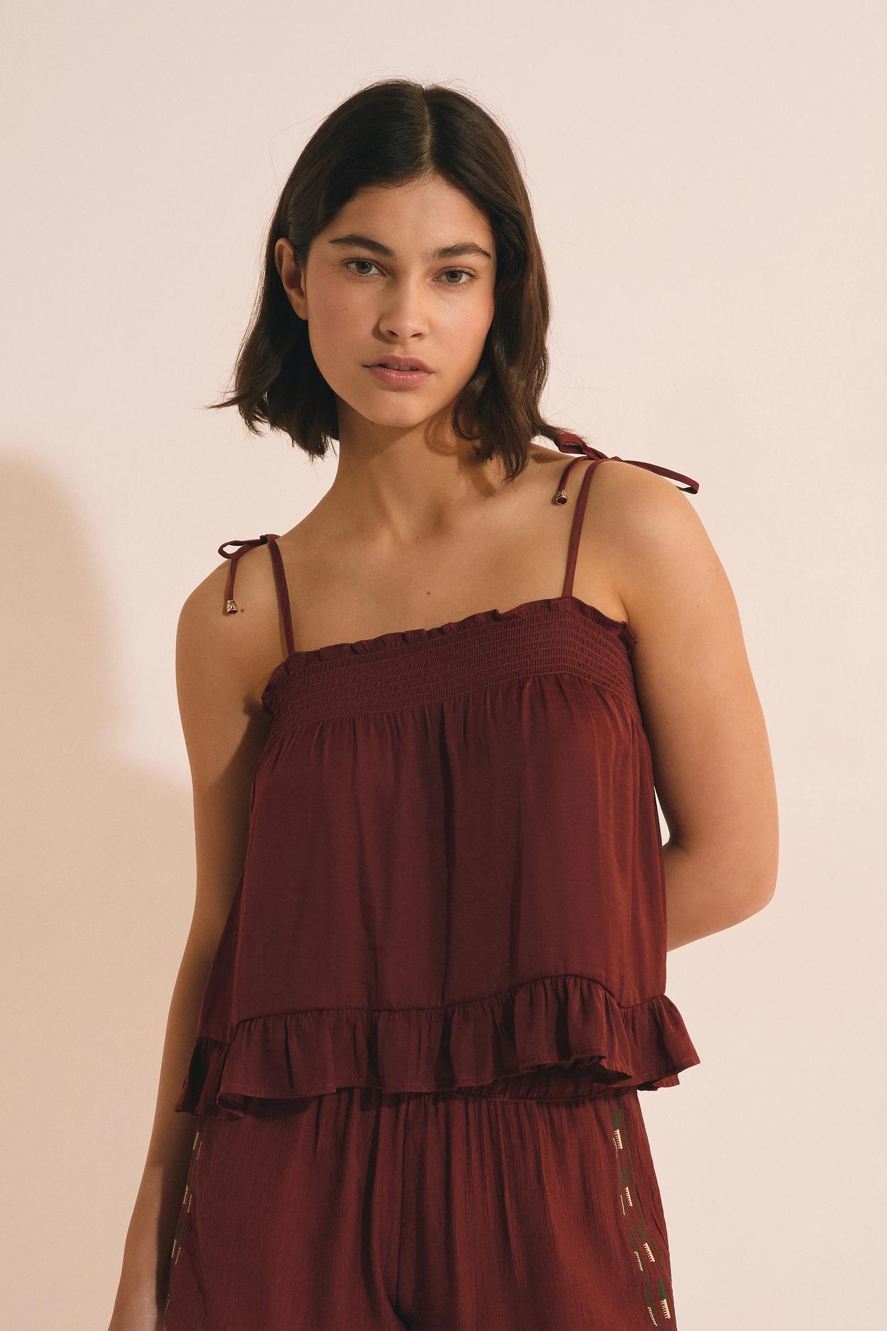 Satynowa koszulka z rękawkami