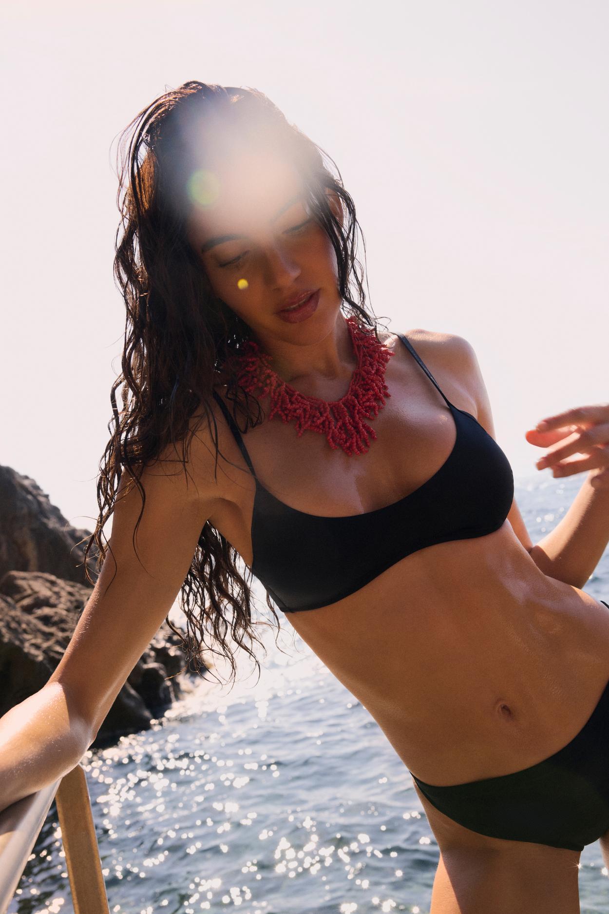 Góra od bikini bez fiszbin