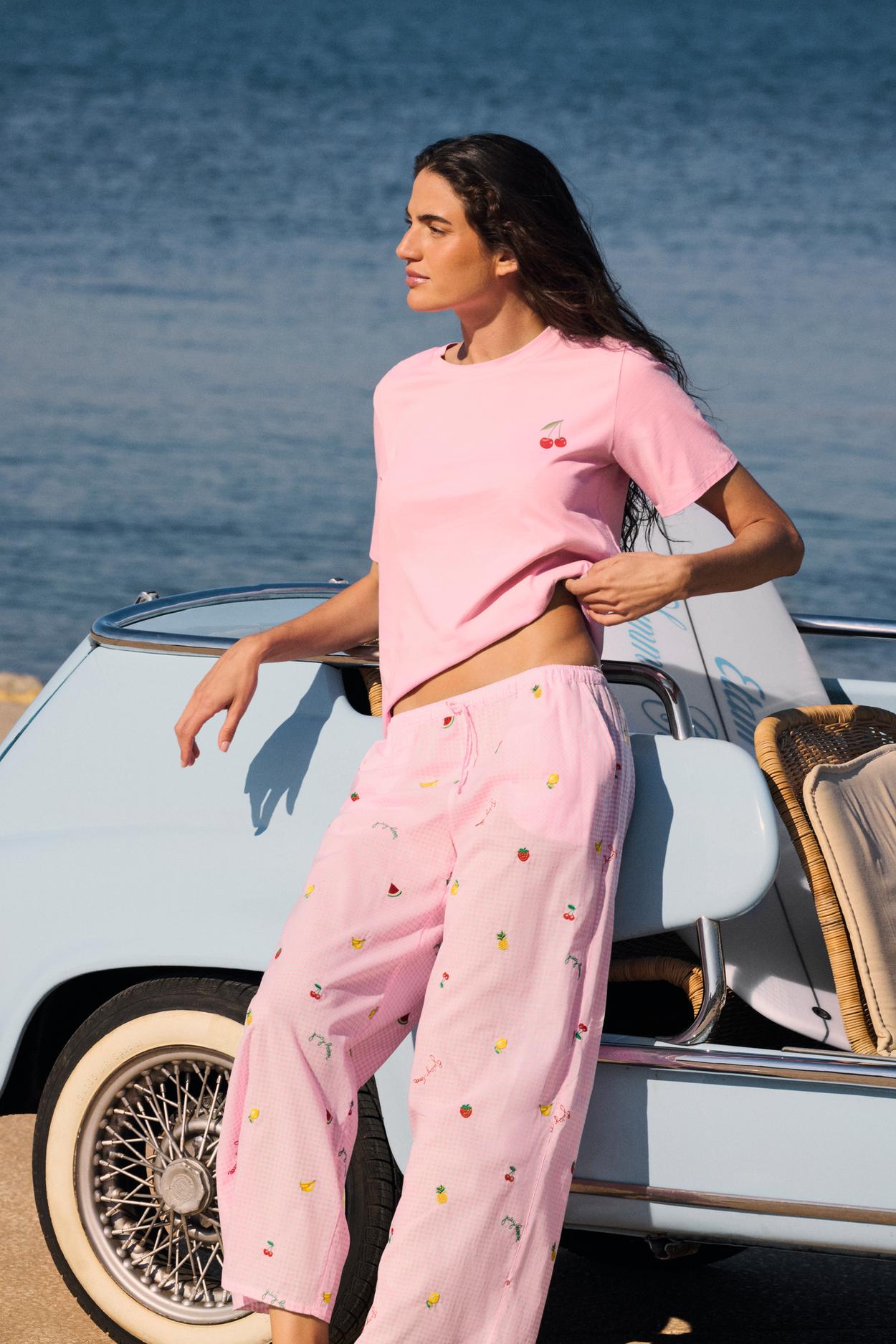 Spodnie w kratkę vichy z motywami owoców