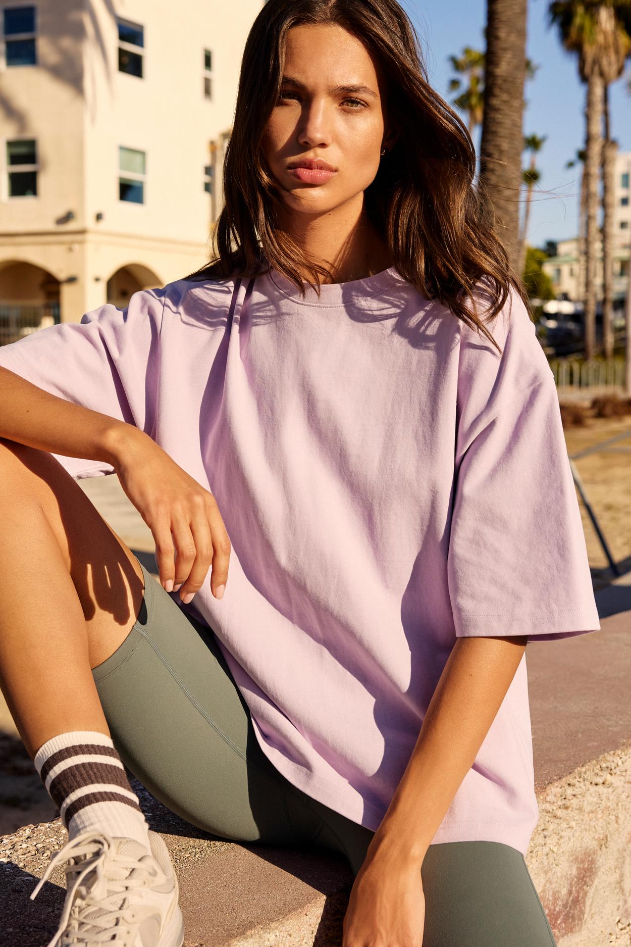 T-shirt oversize z napisem „matcha club”