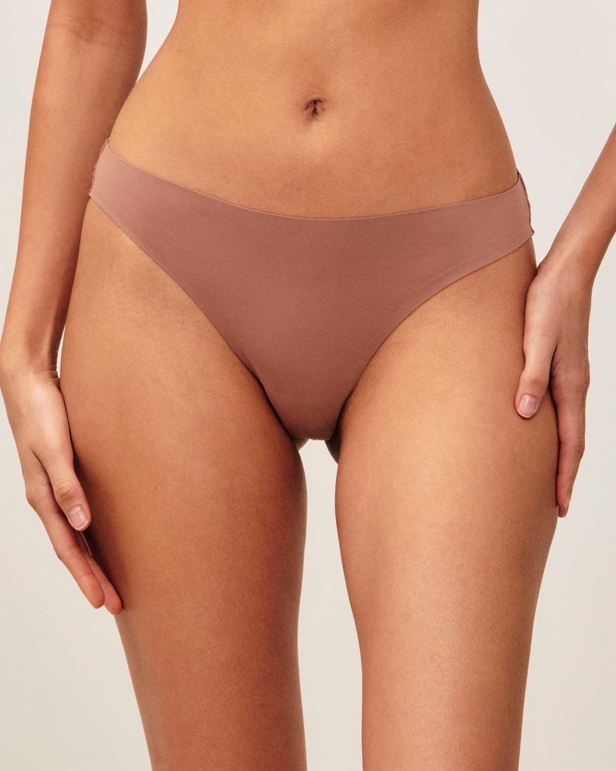 Tanga de microfibra y encaje - M - Undiz