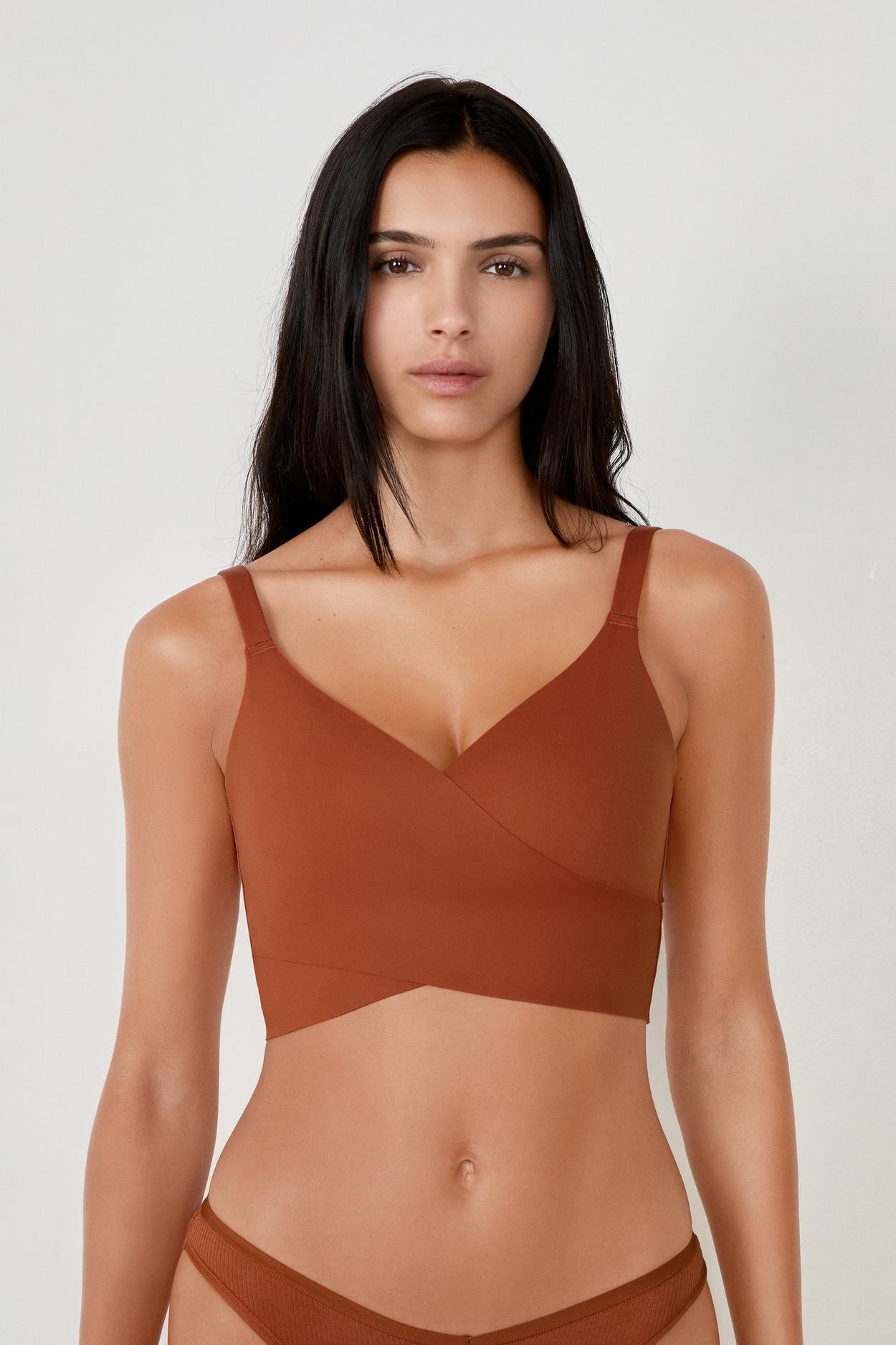 Biustonosz bez fiszbiny z kopertowym dekoltem